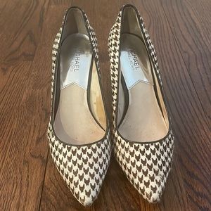 Michel Kors Houndstooth Heels Size 8